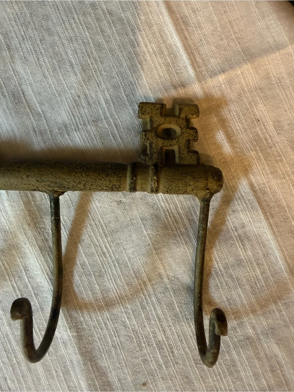 Vintage Cast Iron Pier 1 Key Wall Hook Rack - Key Holder